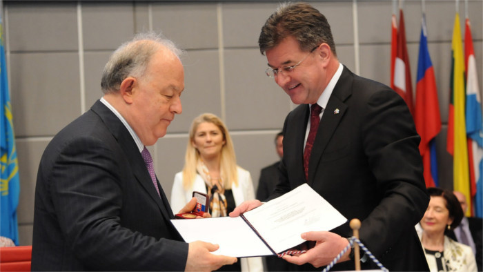 Lajčák ha premiado al jefe de la misión de observación en Ucrania