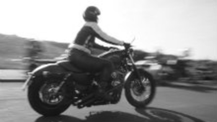Test motocyklovej vesty s airbagom