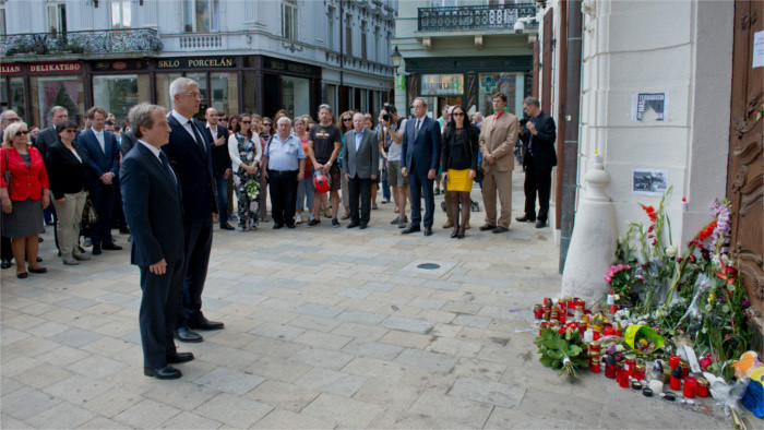Hollande cancela su visita a Eslovaquia 