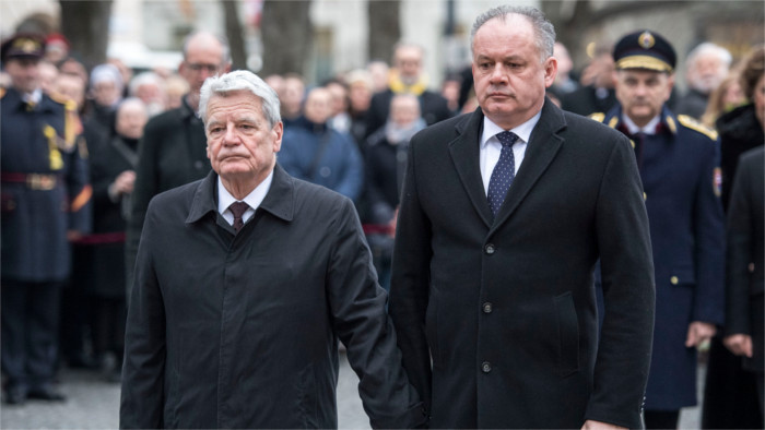 Kiska und Gauck gedachten Kerzendemonstration