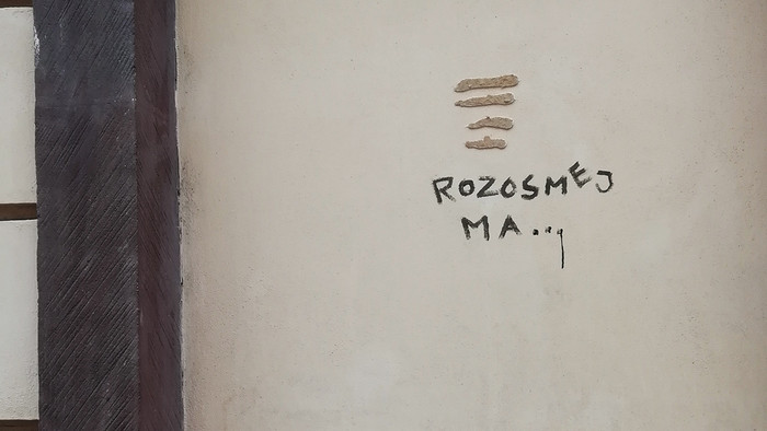 Poézia mesta: Ladislav Lipcsei – Rozosmej ma