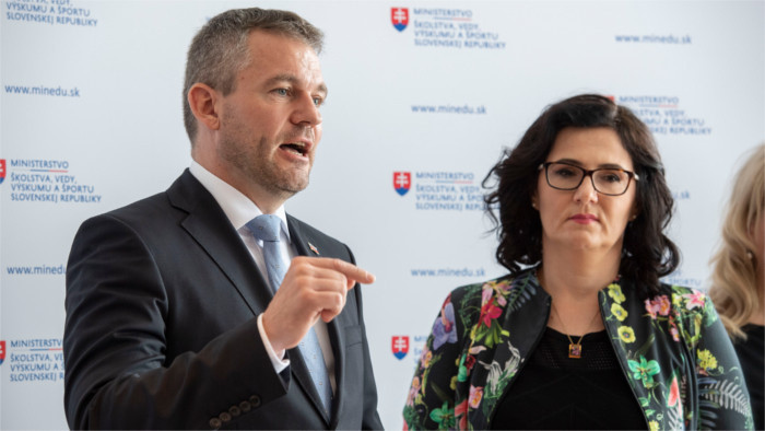 Pellegrini: Höhere Löhne für Lehrer 