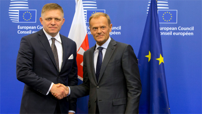 Encuentro en Bruselas entre Robert Fico y Donald Tusk