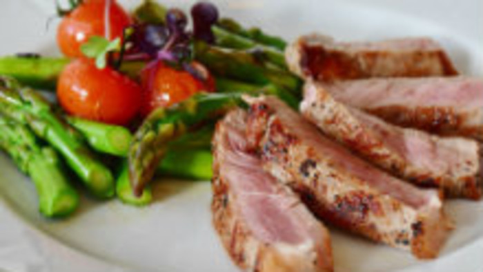 Steak so špargľou