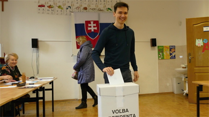 Итоги первого тура президентских выборов в Словакии
