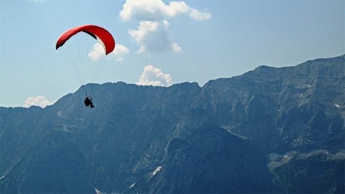 Paraglajdisti na Slopove 