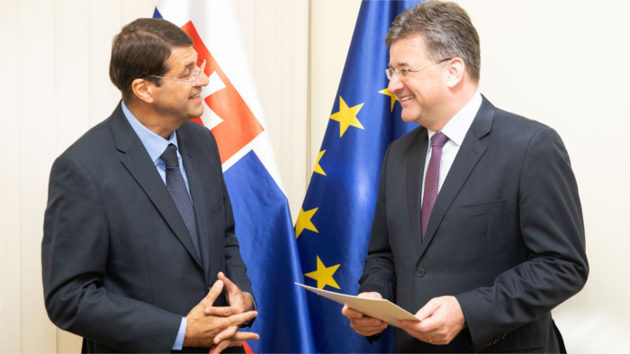Ministre M. Lajčák offre son aide à Chypre 
