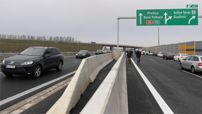 Neuer Autobahnabschnitt eröffnet