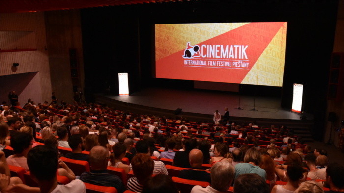 Zahlreiche Premieren: Cinematik in  Piešťany eröffnet