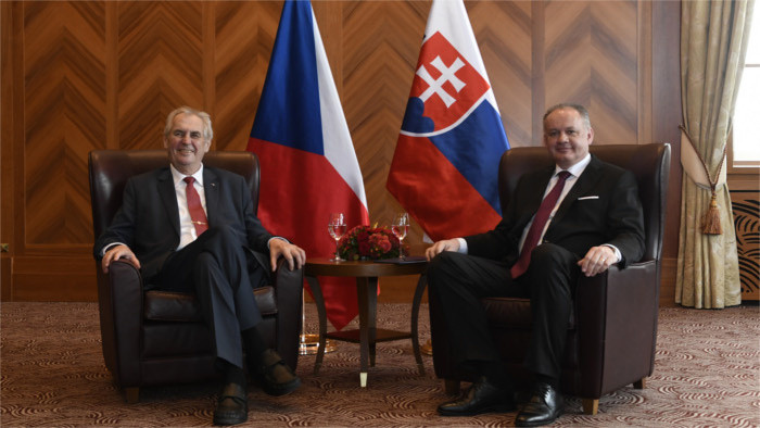 Präsident Zeman beendet Slowakei-Besuch 