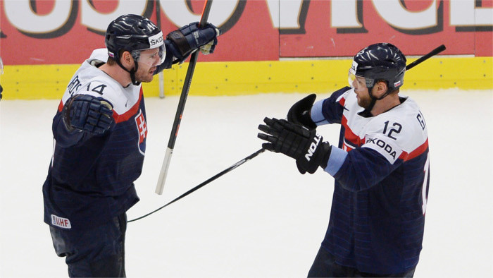 El equipo eslovaco de hockey sobre hielo batió ayer a su rival de Eslovenia 3:1