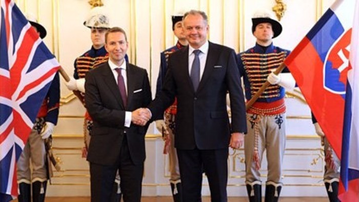 President receives credentials from new ambassadors