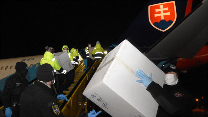 74 tonnes of medical material for Slovakia