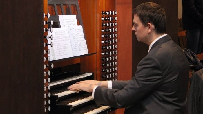 Lekár a organista Andrej Harinek