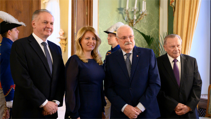 Hlava štátu sa stretla s ex-prezidentmi