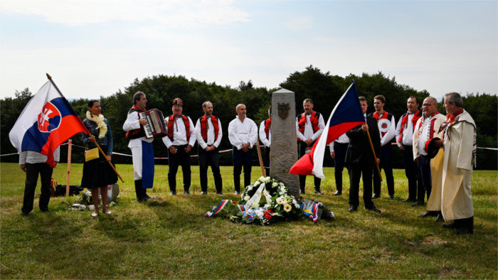 Slováci a Česi na Javorine  