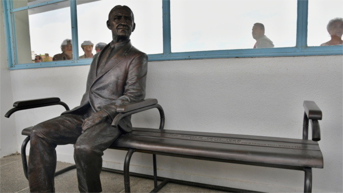 Inaugurada en Pieštaný estatua a fundador de balnearios de la ciudad