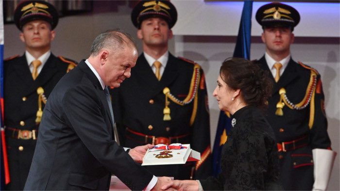 Prezident republiky ocenil významné osobnosti štátnymi vyznamenaniami