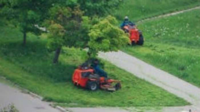 Fórum: Kosiť viac alebo menej?