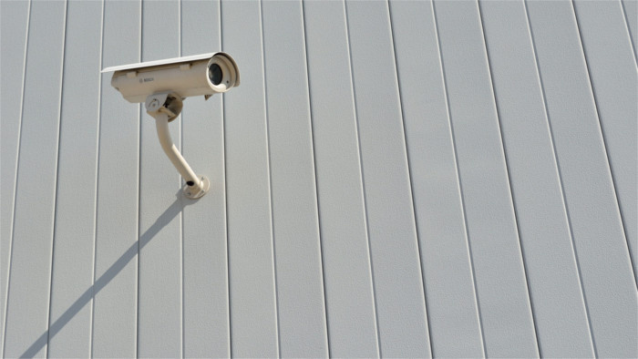 К концу 2026 г. все основные и средние школы могут быть оснащены камерами видеонаблюдения