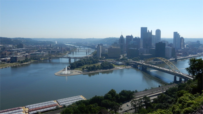Raši über Universität von Pittsburgh