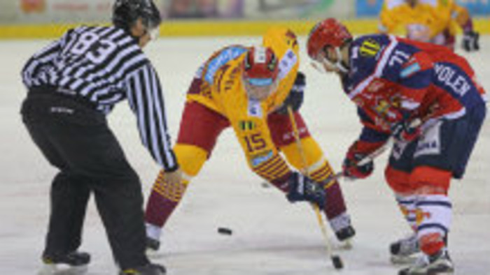 Po hokeji Zvolen-Trenčín