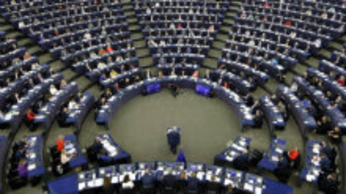 K veci: Európska komisia použila článok 7 proti Poľsku