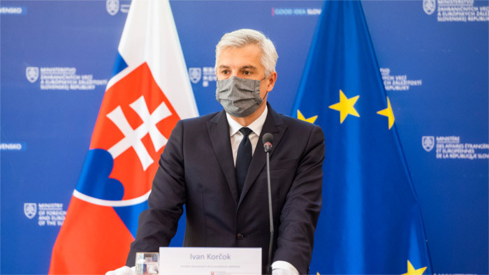 Investiture du chef de la diplomatie