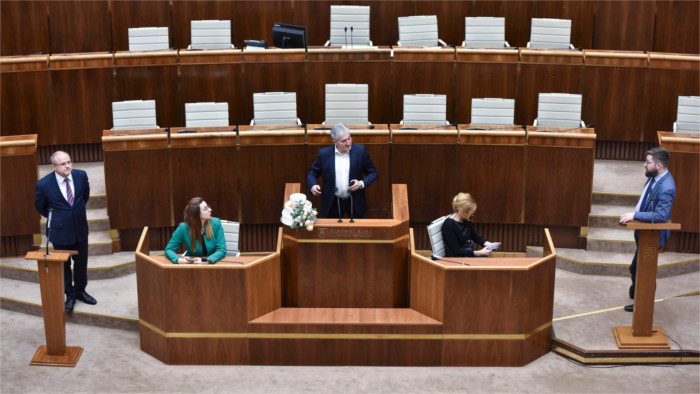 Standoff over speaker’s desk over