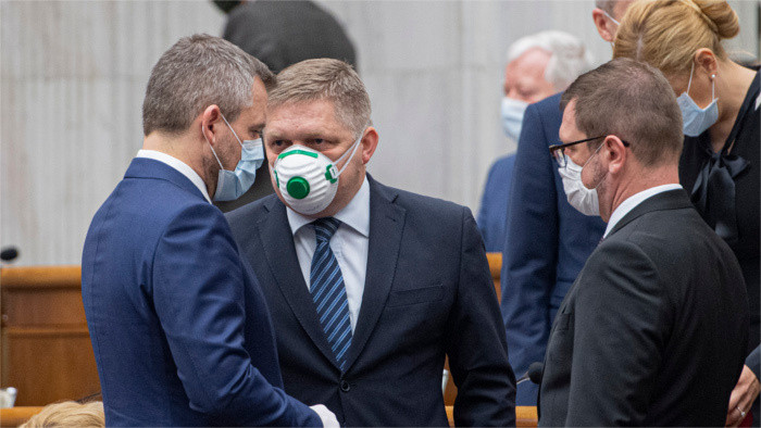 Qui sera en tête du parti SMER-SD ?