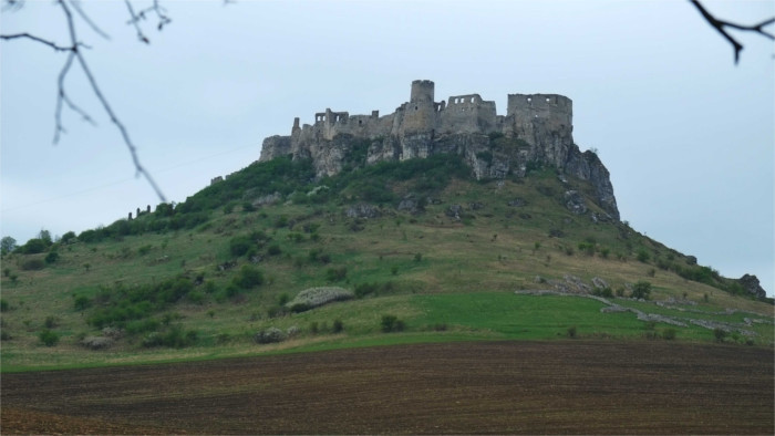 El Castillo de Spiš aparece entre los 11 castillos emblemáticos, según National Geografic Traveller 
