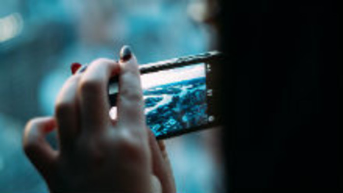 Glosa: Mobily nemiesto fotoaparátov? 