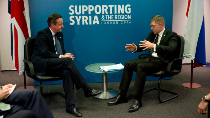 Fico asiste en Londres a conferencia de donantes en ayuda a refugiados sirios 