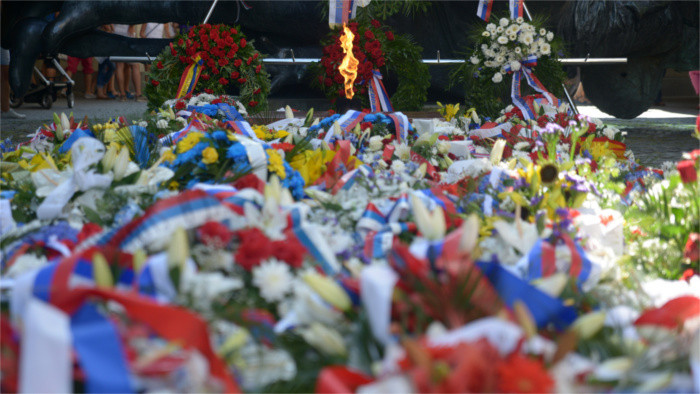 President & Prime Minister call for rejection of fascism