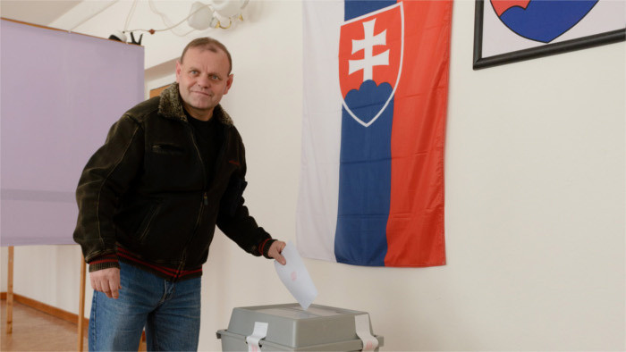 Infolinka pre voličov 