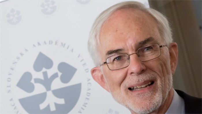 M.Hillery, lauréat du prix de l’Académie slovaque des sciences