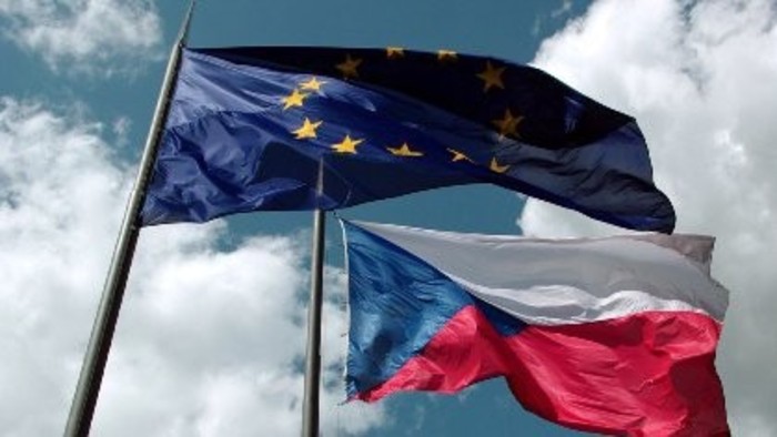 Active Poles versus forever skeptical Czechs