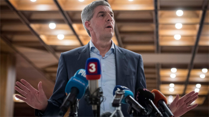 Coalition partner for reconstruction of government