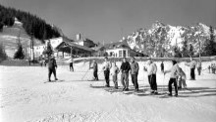 Lyže nájdeme už na jaskynných maľbách