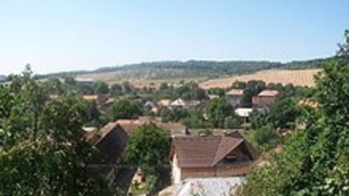 Obec Uhorské