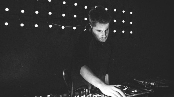 Michael Priest zahrá DJ set v :Popo_FM