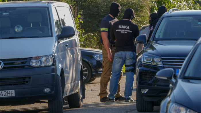 Zadržali podozrivých z vraždy novinára a jeho snúbenice