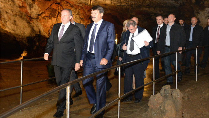 Presidents commemorate inclusion of caves to UNESCO list