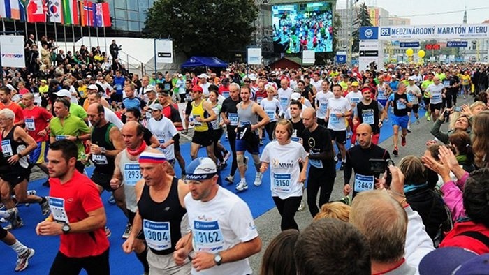 Priamy prenos z košického maratónu bude snímať aj helikoptéra