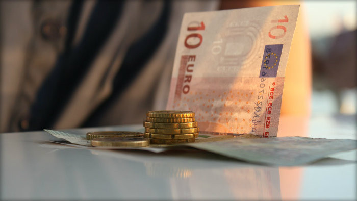 Pozor na parkovanie v centre Serede