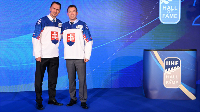 Šatan, y Pállfy ascendidos al salón de la Fama del hockey sobre hielo