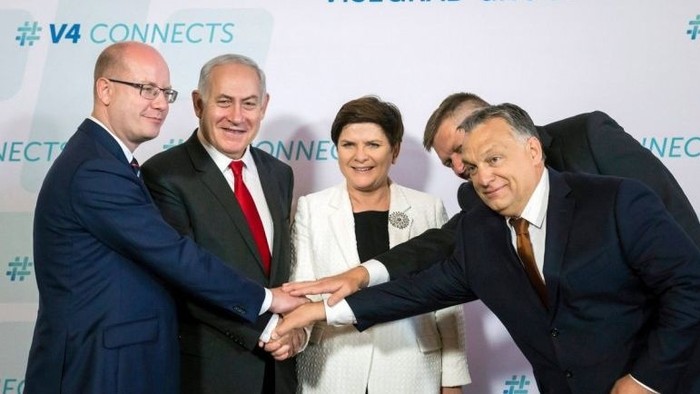 Mit szeretne Netanjáhú a V4-ektől?