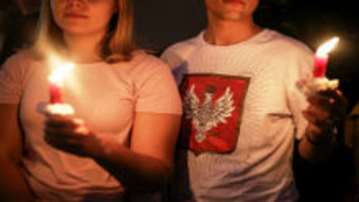 Folytatódik a varsói csatározás