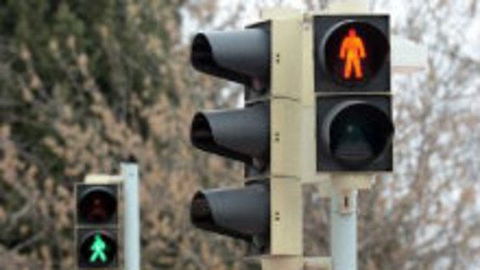 Hovoriace semafory nevidiacim zatiaľ nepomohli