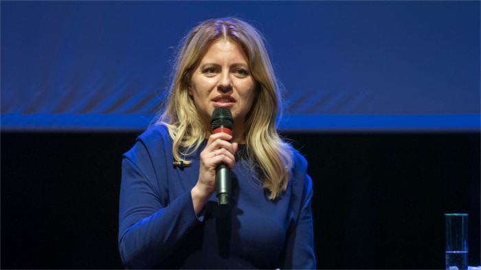 Čaputová respalda el voto desde el extranjero